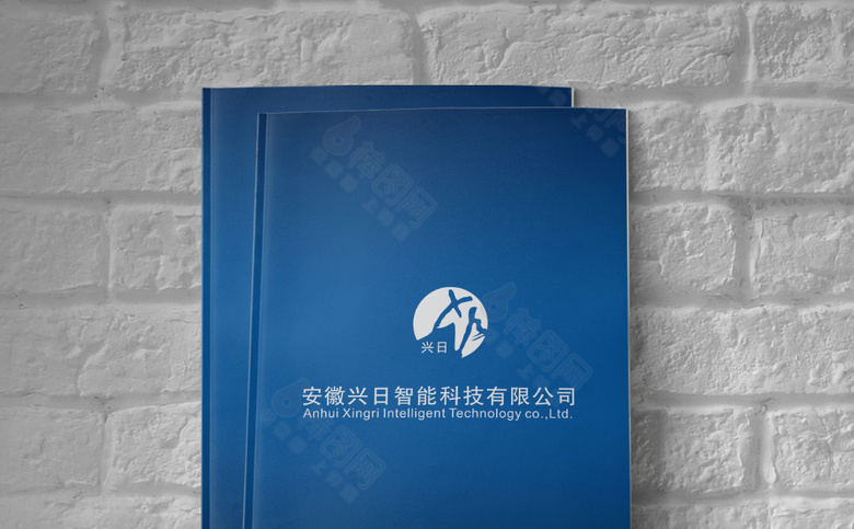 蓝色高端科技产品画册